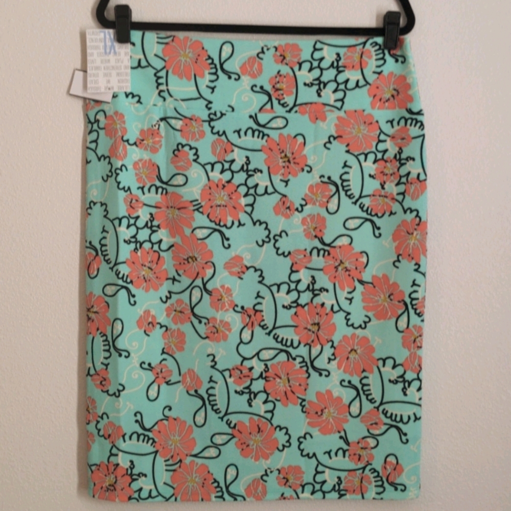 Pencil skirt